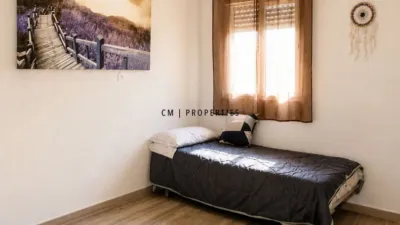 Chalet en alquiler en Urbanització Loma del Miralcampo, Chiva de 1.900 €<span>/mes</span>