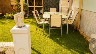 Chalet en alquiler en Urbanització Loma del Miralcampo, Chiva de 1.900 €<span>/mes</span>