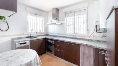 Chalet en venta en Calle Cerro Bufon, Número 15, Gójar de 299.900 €