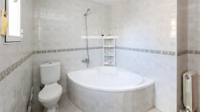 Chalet en venta en Calle Cerro Bufon, Número 15, Gójar de 299.900 €