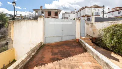 Chalet en venta en Calle Cerro Bufon, Número 15, Gójar de 299.900 €