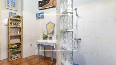 Apartment on Calle de San Ildefonso photo 43