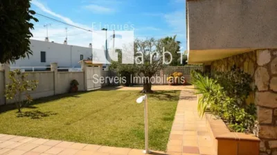 Chalet on Carrer del Migjorn photo 10