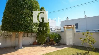 Chalet on Carrer del Migjorn photo 11