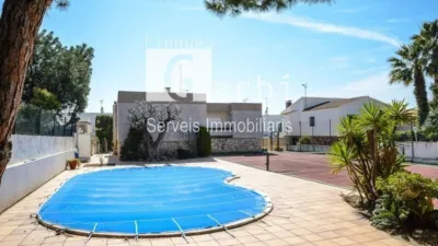 Chalet on Carrer del Migjorn photo 7