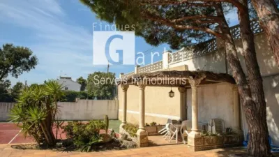 Chalet on Carrer del Migjorn photo 9