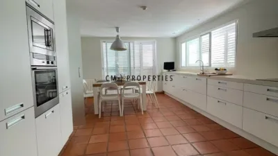 Chalet en alquiler en Travesía de San Gerard, El Vedat-Santa Apol·lònia (Torrent) de 2.500 €<span>/mes</span>