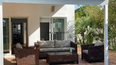 Chalet en alquiler en Travesía de San Gerard, El Vedat-Santa Apol·lònia (Torrent) de 2.500 €<span>/mes</span>