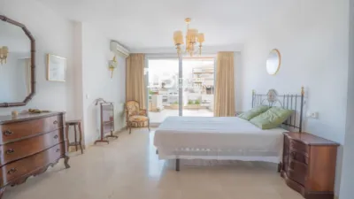 Attic on Carrer d'Anselm Turmeda photo 8