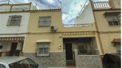 Terraced house on Calle Pastora, Cantillana photo 2