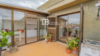 Penthouse on Carrer del Pare Ventura photo 2