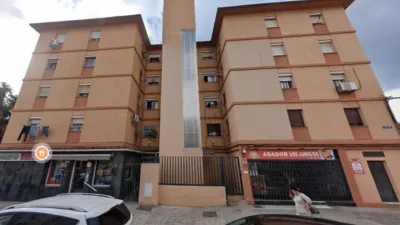 Apartment on Segre Street photo 5