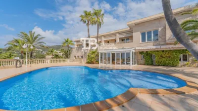 Villa on Carrer Gavines photo 3