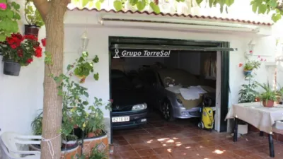 Chalet on Carrer de les Acàcies photo 13