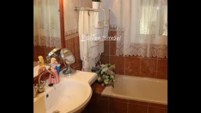 Chalet on Carrer de les Acàcies photo 34