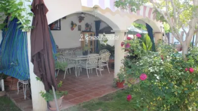 Chalet on Carrer de les Acàcies photo 6