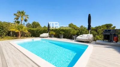 Villa on Carrer del Batle Bujosa photo 20