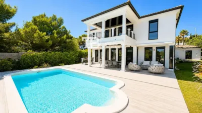 Villa on Carrer del Batle Bujosa photo 3