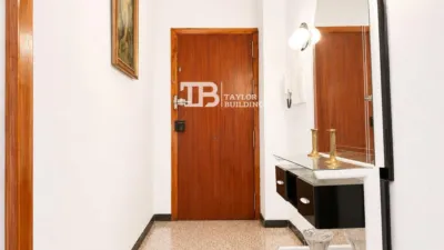Apartment on Carrer de Cervantes photo 13