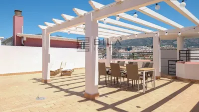 Loft for sale in Los Boliches, Fuengirola, Málaga. 90.00 m2 built area, distributed over 3 bedrooms and 2 bathrooms. Features a lift, fitted wardrobes, and a furnished kitchen, plus it is fully furnished ready to move in. The property includes air conditioning and lighting, designed for comfortable and practical use. Highlights include the communal swimming pool, green areas, and sports facilities: a padel court and a tennis court, perfect for maintaining an active lifestyle without leaving home. Security is provided by access control, ensuring peace of mind day-to-day. The layout optimises every square metre to enhance habitability and comfort. The Los Boliches area offers nearby services, shops, supermarkets, and good transport links, facilitating daily commutes and errands. The building benefits from regular maintenance and well-kept common areas, consistent with the residential environment of the zone. This property is an offering from Bila Invest, aimed at those seeking a home ready to enjoy from day one. Its location next to the beach, shops, and leisure venues makes this loft an attractive proposition for families or couples who prioritise comfort and quality of life. If you value a loft with excellent connections, full equipment, and an environment that simplifies daily life, this option deserves your visit. Contact us to arrange a viewing and experience firsthand what it’s like to live in a high-demand community with available services. In compliance with Decree 218/2005, of October 11, of the Junta de Andalucía, we inform you that the client has access to the Abbreviated Information Document/Housing Information Sheet. The offered price does not include taxes or purchase costs (ITP or VAT, AJD if applicable, notary, registration, and other inherent expenses). agency fees are already included in the sale price. photo 17