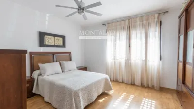 Casa adosada en venta en Calle del Doctor González Martínez, 18, Chauchina de 299.000 €