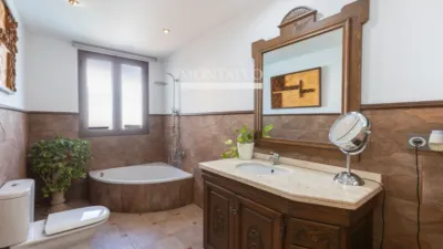 Casa adosada en venta en Calle del Doctor González Martínez, 18, Chauchina de 299.000 €