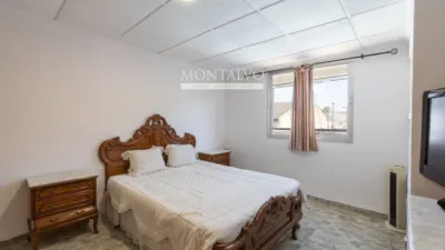 Casa adosada en venta en Calle del Doctor González Martínez, 18, Chauchina de 299.000 €