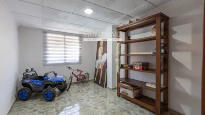 Casa adosada en venta en Calle del Doctor González Martínez, 18, Chauchina de 299.000 €