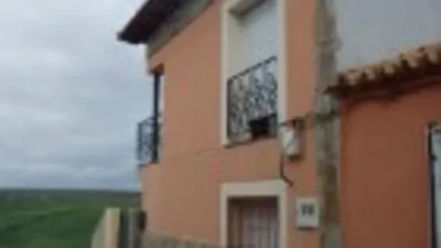 House on Baile de La Pera Street photo 2
