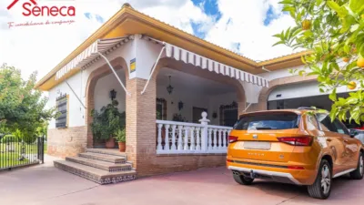 Chalet in La Carlota photo 2