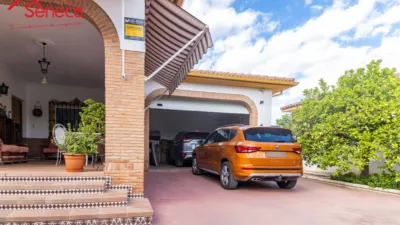 Chalet in La Carlota photo 3