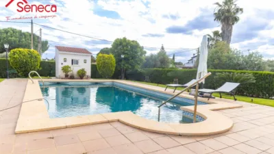 Chalet in La Carlota photo 9