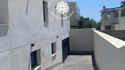 Townhouse in La Dorada photo 32