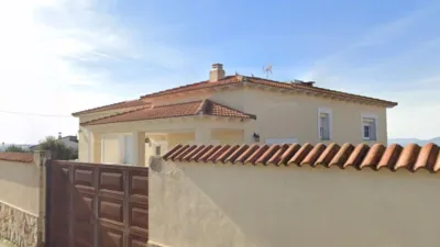 Chalet on Manises Street photo 6