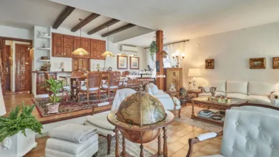 Townhouse for sale in Carrer d'Alorda Park photo 19