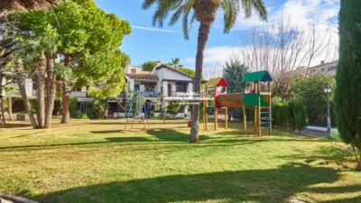 Townhouse for sale in Carrer d'Alorda Park photo 6