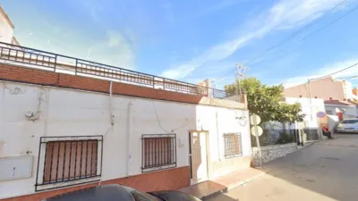 Terraced house on Eras Las Street photo 4