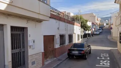 Terraced house on Eras Las Street photo 5