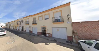 Terraced house on Carril de los Moriscos Street photo 5