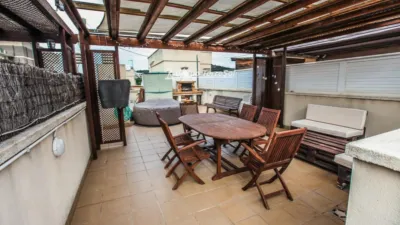 Top-floor apartment on Carrer de Josep Pla photo 3