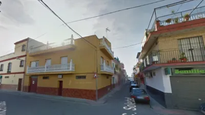 Piso en calle Soledad photo 6