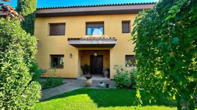 Chalet en Villafranca del Castillo photo 3