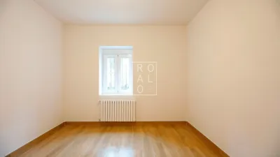 Piso en venta en Calle de Haltza, Anaka-San Miguel-El Pinar (Irun) de 220.000 €