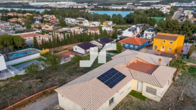 Chalet on Calle de los Sauces photo 71