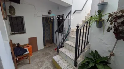 House in the Centre photo 12
