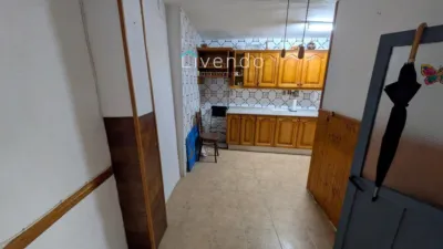 House in the Centre photo 2