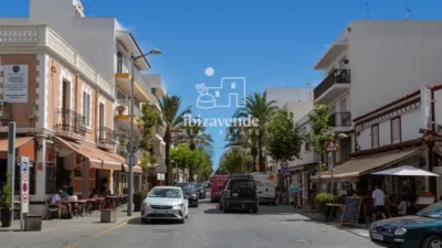 Piso en alquiler en Santa Eulalia, Santa Eulària des Riu de 2.700 €<span>/mes</span>