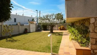Chalet on Carrer del Migjorn photo 11
