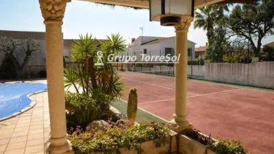 Chalet on Carrer del Migjorn photo 14