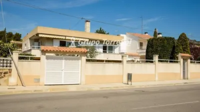 Chalet on Carrer del Migjorn photo 7